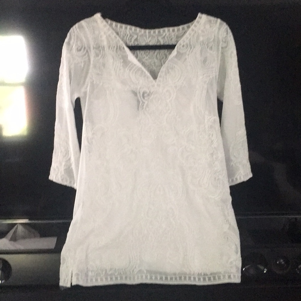 White House black Market Top